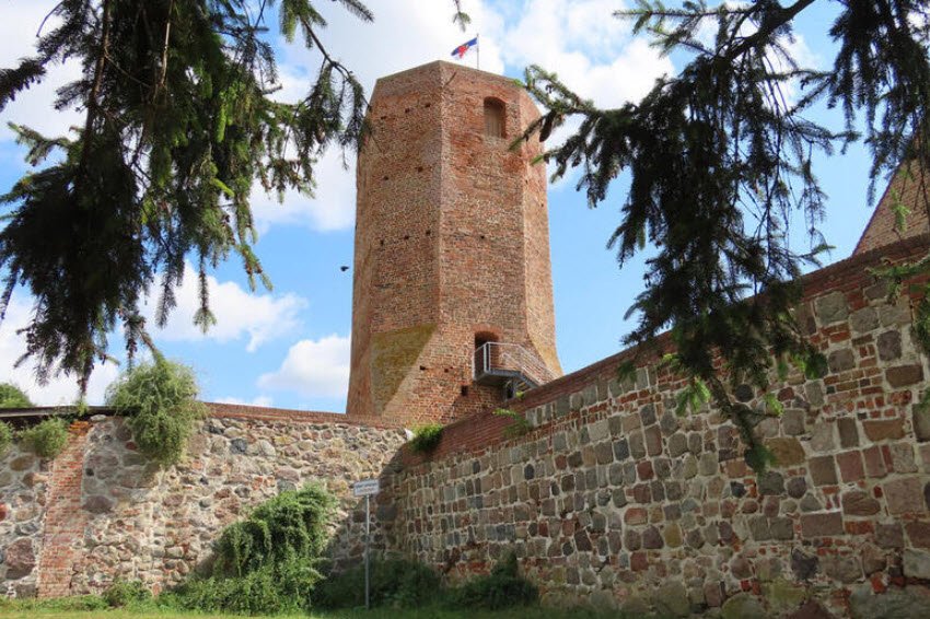 Löcknitz Castle, Löcknitz, Germany, Germany